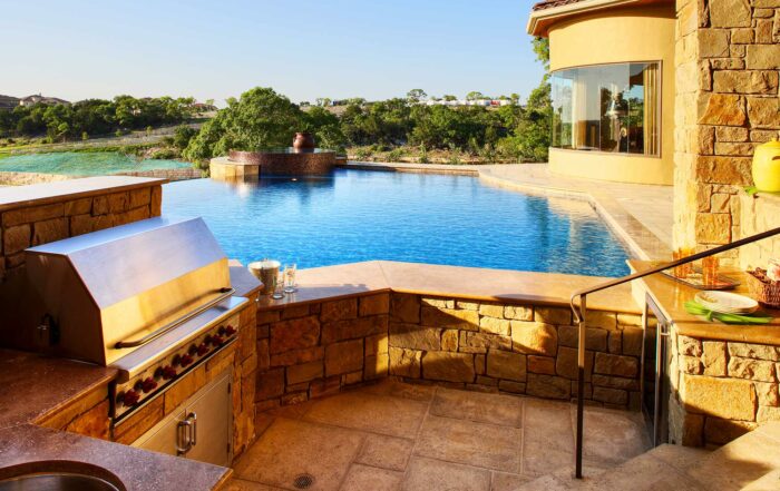 5911 Contemporary Lakehouse 14 pool bbq